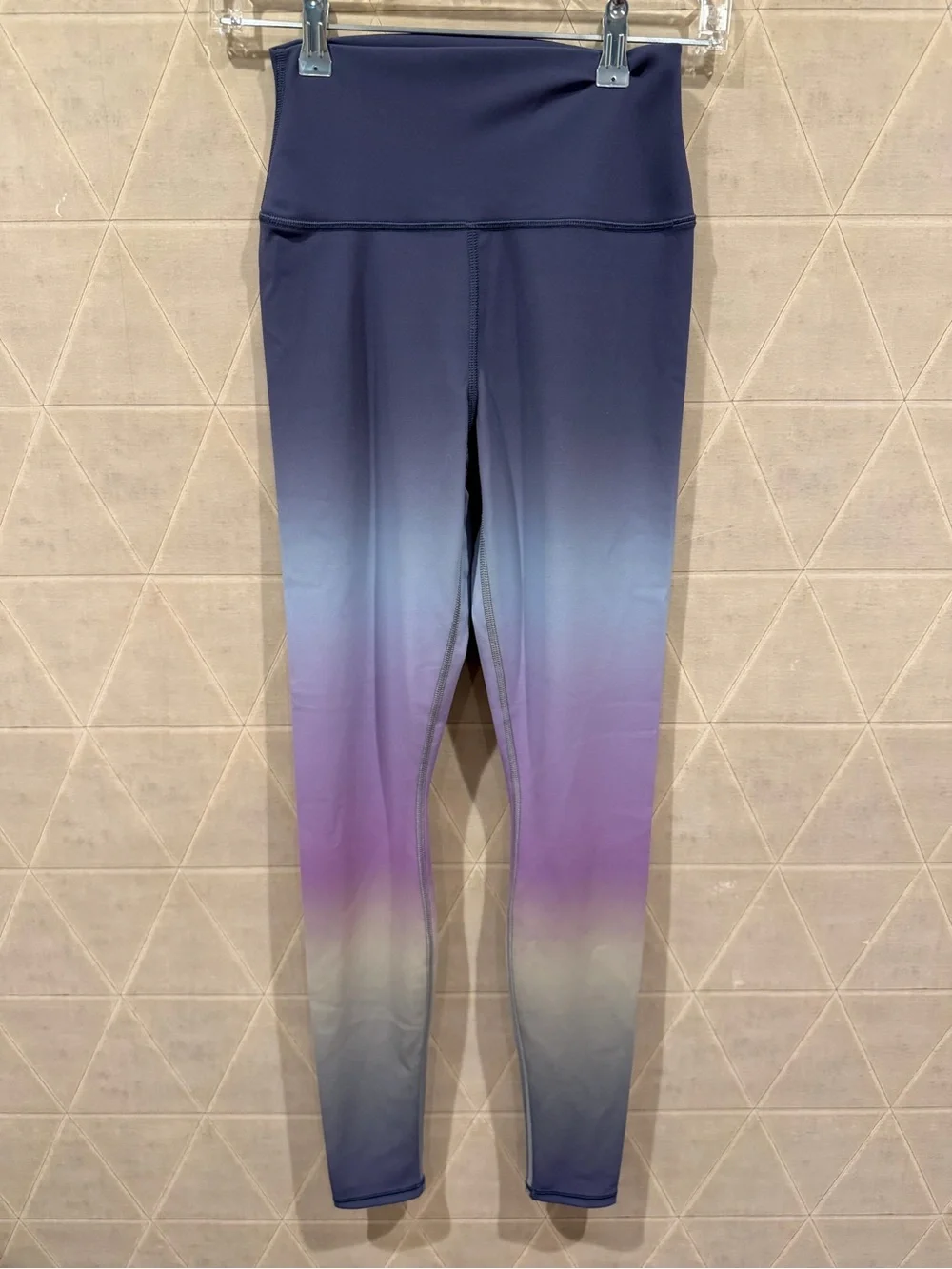 Alo Yoga Vapor High-Waist Gradient Dusk Legging - Dusk Sky size small